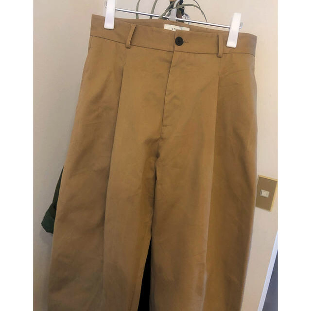 1LDK SELECT(ワンエルディーケーセレクト)のSTUDIO NICHOLSON  bridges pants  メンズのパンツ(チノパン)の商品写真