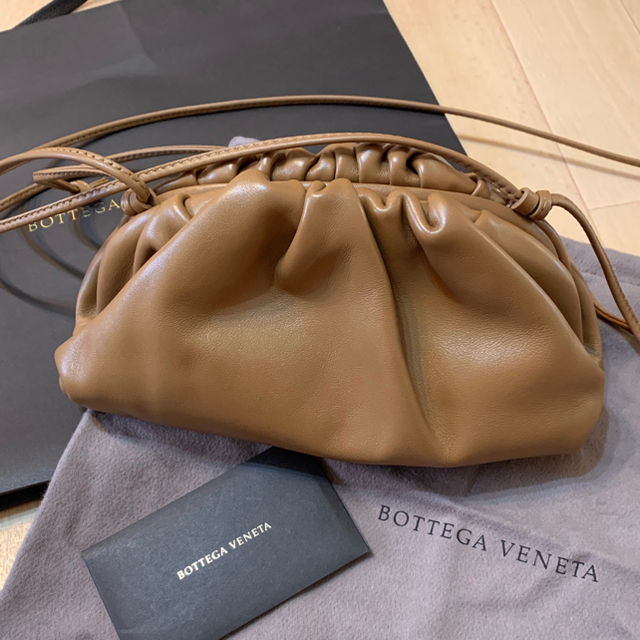 13cm幅BOTTEGA VENETA ミニ ザ ポーチ キャメル