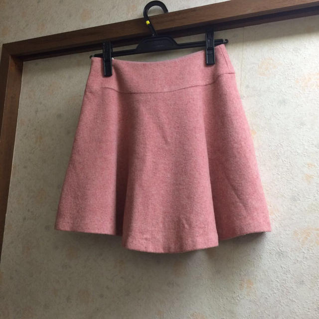 NATURAL BEAUTY BASIC(ナチュラルビューティーベーシック)の美品ナチュラルビューティー スカート レディースのスカート(ひざ丈スカート)の商品写真