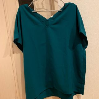 ユニクロ(UNIQLO)のユニクロ　トップス(カットソー(半袖/袖なし))