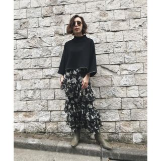 アメリヴィンテージ(Ameri VINTAGE)のTWIN LILY OVERLAP SKIRT(ロングスカート)