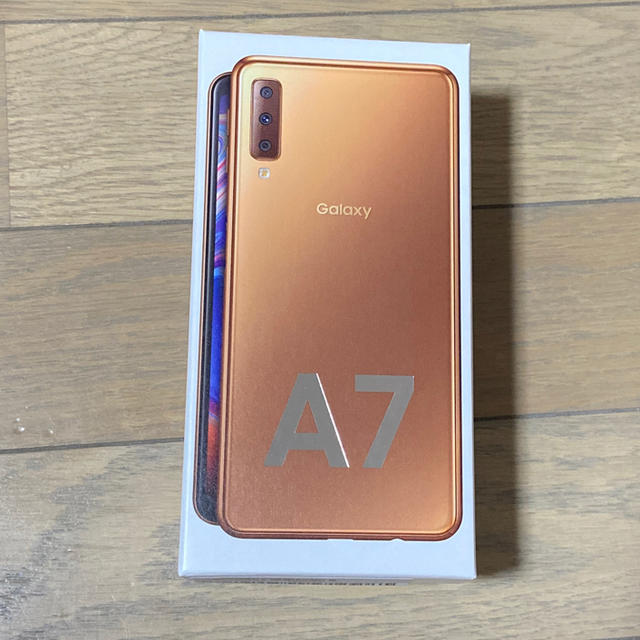 約168gディスプレイ【新品未開封】Galaxy A7 ゴールド