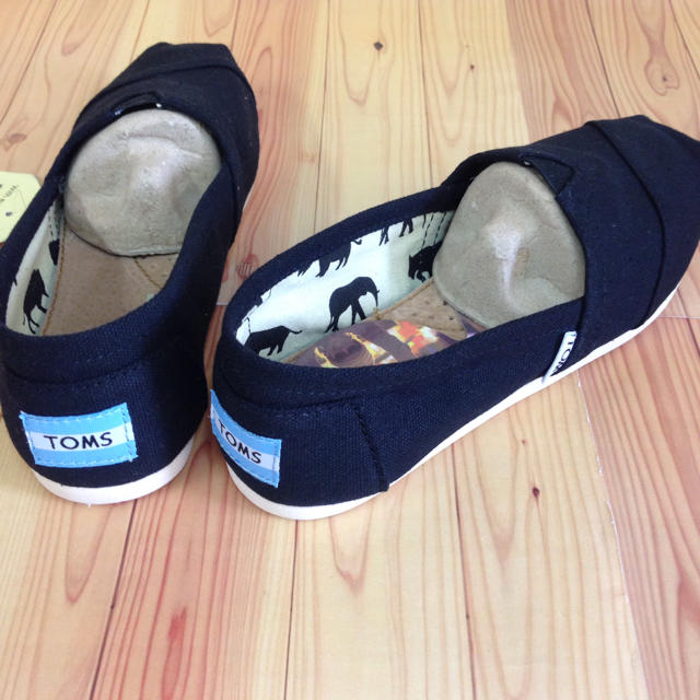 TOMS(トムズ)のTOMS キャンパス シューズ toms レディースの靴/シューズ(スニーカー)の商品写真