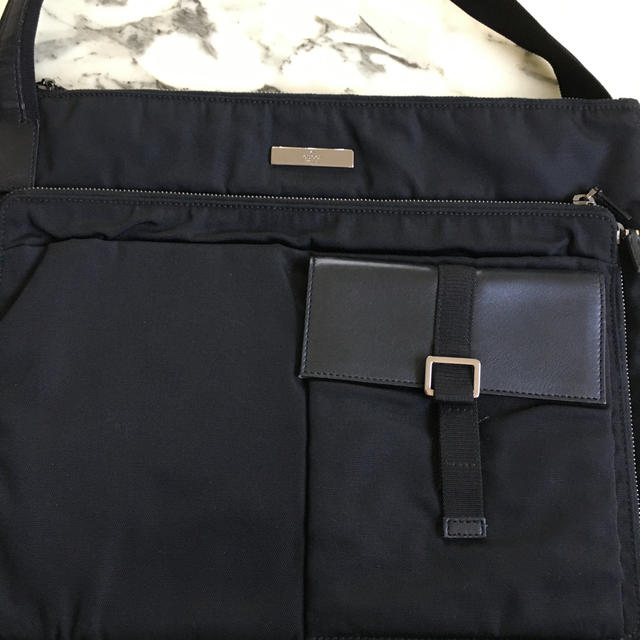 Gucci(グッチ)のnico様専用　グッチ　GUCCIショルダー　GUCCI専用収納袋付 レディースのバッグ(ショルダーバッグ)の商品写真