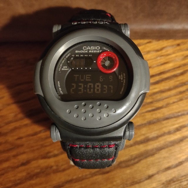 G-SHOCK(ジーショック)のG-SHOCK　g-001b　ジェイソン メンズの時計(腕時計(デジタル))の商品写真