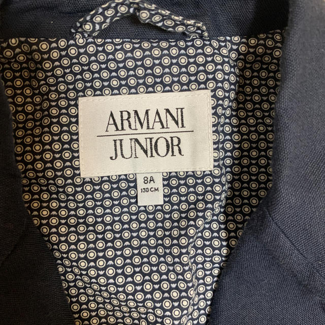 ARMANI JUNIOR(アルマーニ ジュニア)のアルマーニ　ジュニア　8A  130CM キッズ/ベビー/マタニティのキッズ服男の子用(90cm~)(ジャケット/上着)の商品写真