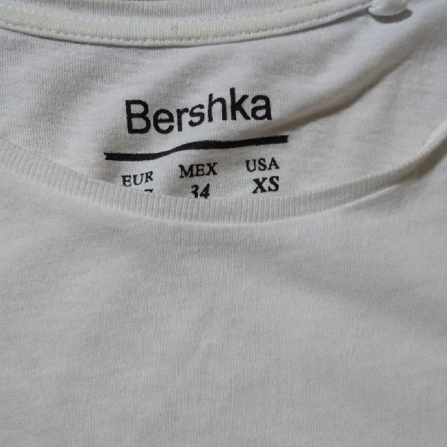 Bershka(ベルシュカ)のTシャツ メンズのトップス(Tシャツ/カットソー(半袖/袖なし))の商品写真