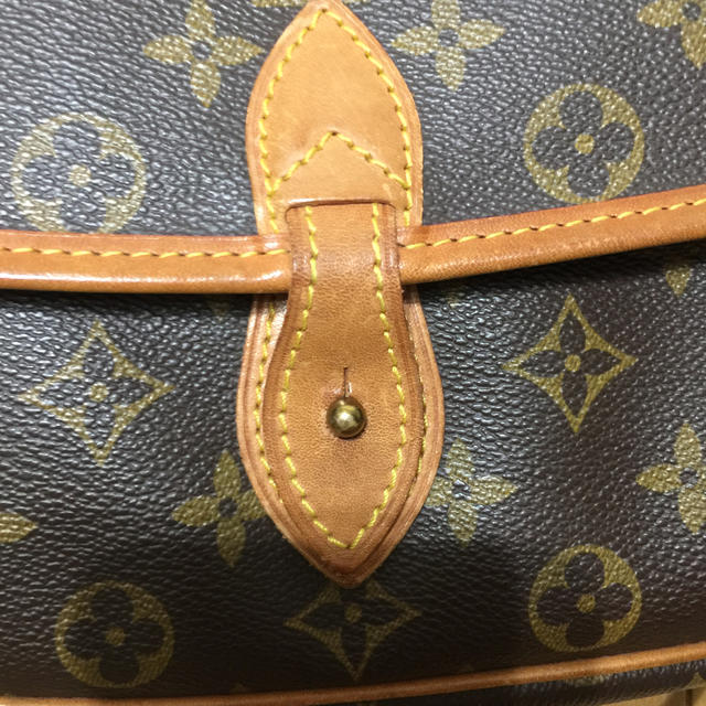 LOUIS VUITTON(ルイヴィトン)のルイヴィトン★ショルダーバッグ★Trang様専用♫ レディースのバッグ(ショルダーバッグ)の商品写真