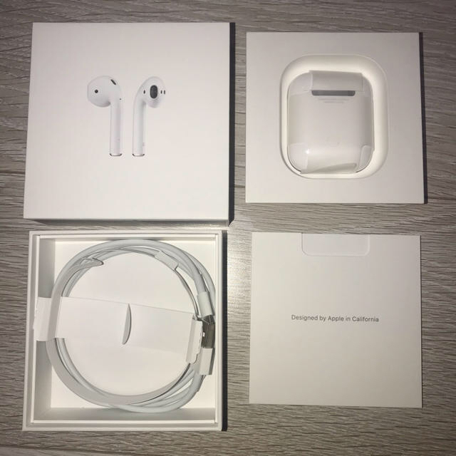 AirPods with Charging Case  第二世代