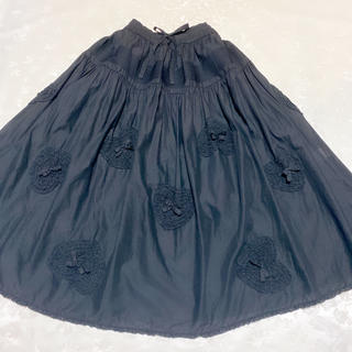 カネコイサオ(KANEKO ISAO)のワンダフルワールド　ハートモチーフ飾り　ローンスカート　黒　お直しあり(ロングスカート)