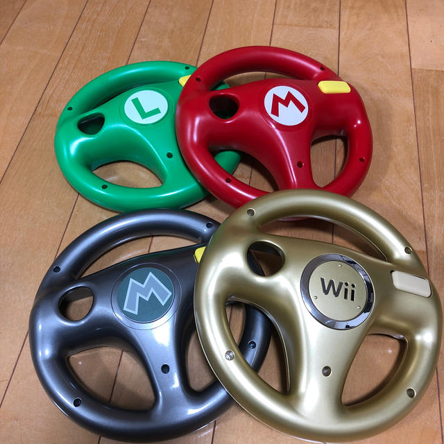 Wii ハンドル　4個セット