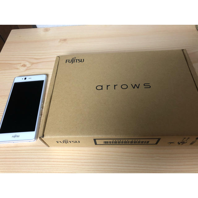 arrows m04 premium ホワイト 未使用