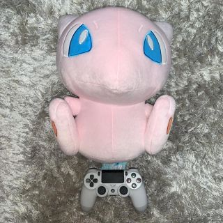 バンプレスト(BANPRESTO)のポケモン　ぬいぐるみ　ミュウ(ぬいぐるみ)