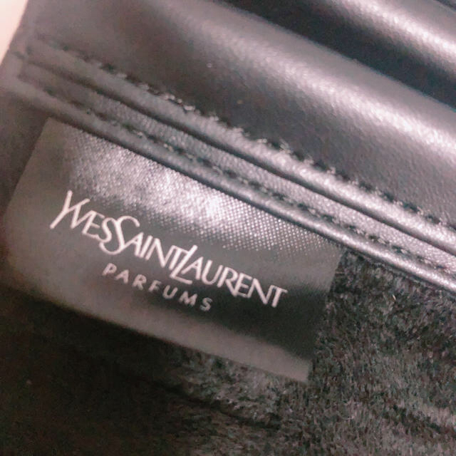 Yves Saint Laurent Beaute(イヴサンローランボーテ)のイヴサンローラン　非売品ペンケース、鉛筆 インテリア/住まい/日用品の文房具(ペンケース/筆箱)の商品写真