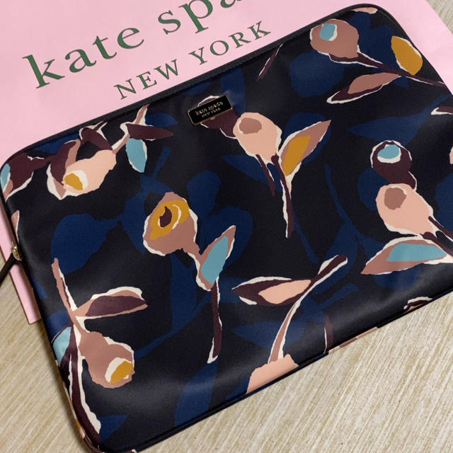 新品送料込み！katespade15インチノートパソコンケース