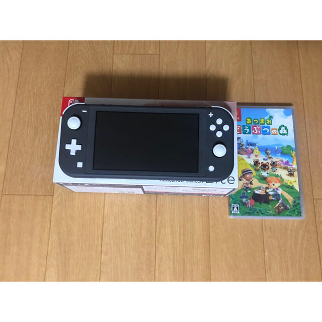 Nintendo Switch Lite u0026 あつまれどうぶつの森 セットのサムネイル