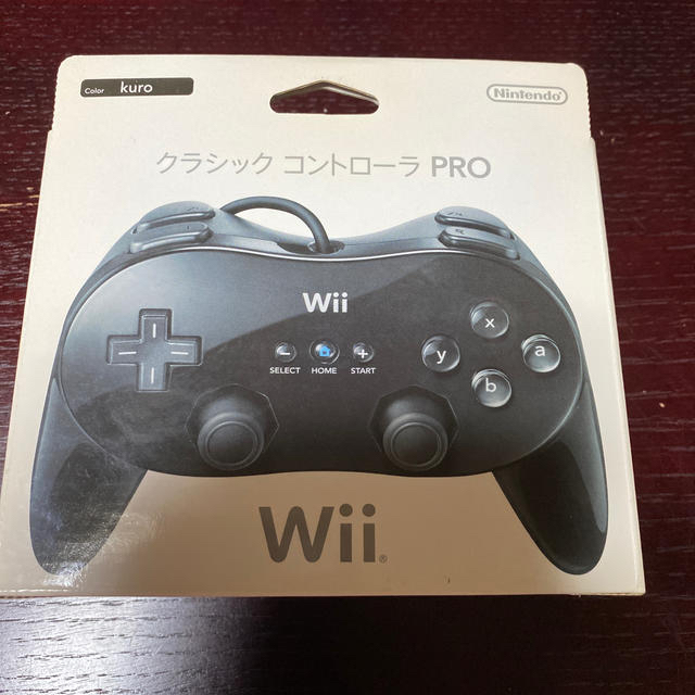 Wii(ウィー)のクルミ様専用 WiiクラシックコントローラーPRO 白黒セット エンタメ/ホビーのゲームソフト/ゲーム機本体(その他)の商品写真