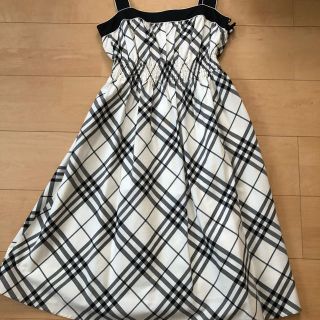 バーバリーブルーレーベル(BURBERRY BLUE LABEL)の極美品　バーバリーブルーレーベル半袖キャミワンピースノバチェックBURBERRY(ひざ丈ワンピース)