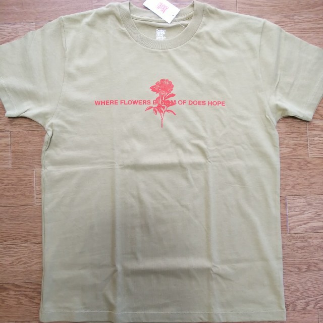 Design Tshirts Store graniph(グラニフ)のグラニフ花柄ティシャツ＊タグつき未使用S メンズのトップス(Tシャツ/カットソー(半袖/袖なし))の商品写真