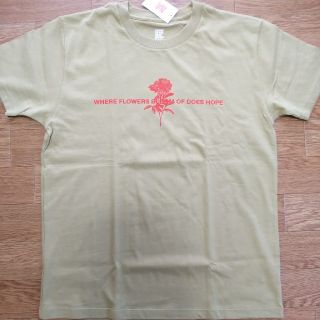 グラニフ(Design Tshirts Store graniph)のグラニフ花柄ティシャツ＊タグつき未使用S(Tシャツ/カットソー(半袖/袖なし))