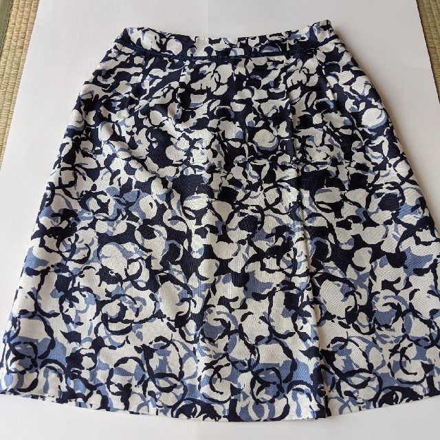 J.PRESS LADIES(ジェイプレスレディス)の膝丈スカート レディースのスカート(ひざ丈スカート)の商品写真