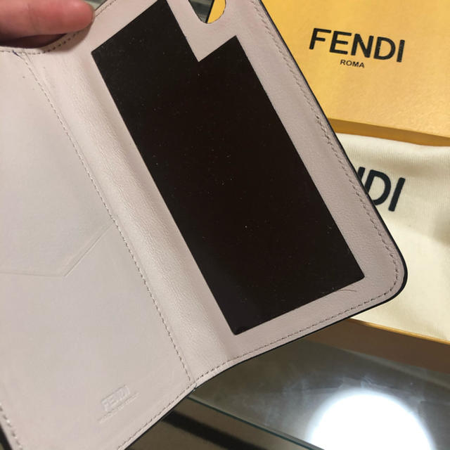 FENDI(フェンディ)のFENDI フォンケース スマホ/家電/カメラのスマホアクセサリー(iPhoneケース)の商品写真