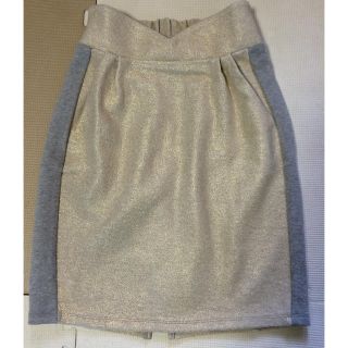 ドレスレイブ(DRESSLAVE)の新品タグ付き❗️タイトスカート❤️(ひざ丈スカート)