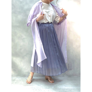 ナチュラルクチュール(natural couture)のオーロラシアープリーツスカート　サックスブルー(ロングスカート)