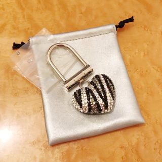 スワロフスキー(SWAROVSKI)の新品☆ハートキーホルダー☆(キーホルダー)