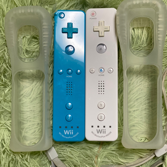 Wii(ウィー)のサンボ様専用  Wiiリモコンプラス エンタメ/ホビーのゲームソフト/ゲーム機本体(その他)の商品写真