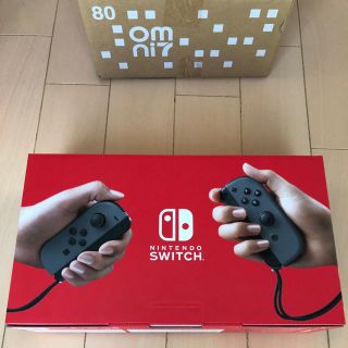 ニンテンドースイッチ(Nintendo Switch)の【新品未使用】Nintendo Switch 本体 新型 グレー(家庭用ゲーム機本体)