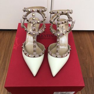 ヴァレンティノ(VALENTINO)の最終値下げ❗️ヴァレンティノ ロックスタッズ　パンプス(ハイヒール/パンプス)