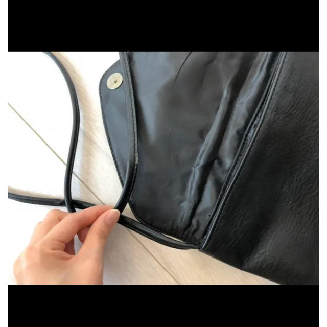 H&M(エイチアンドエム)のレター　ミニバック　　H&M レディースのバッグ(ショルダーバッグ)の商品写真