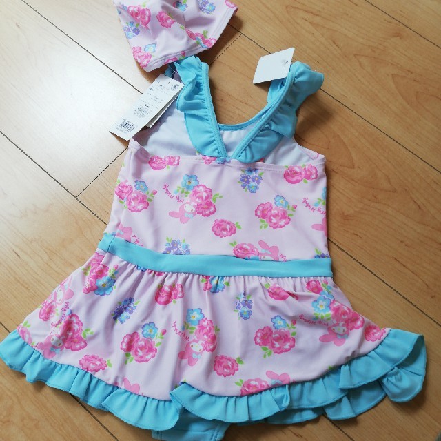 サンリオ(サンリオ)の新品　水着　110 キッズ/ベビー/マタニティのキッズ服女の子用(90cm~)(水着)の商品写真