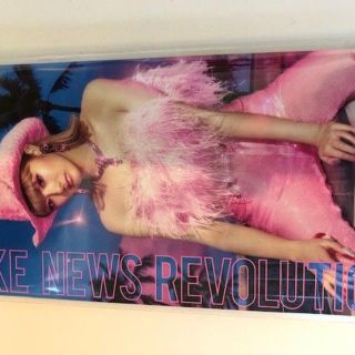 FAKE NEWS REVOLUTION 安斉かれん　新品未開封　タワレコ限定(ポップス/ロック(邦楽))