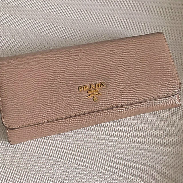 PRADA(プラダ)の大人気♡PRADA♡長財布 レディースのファッション小物(財布)の商品写真