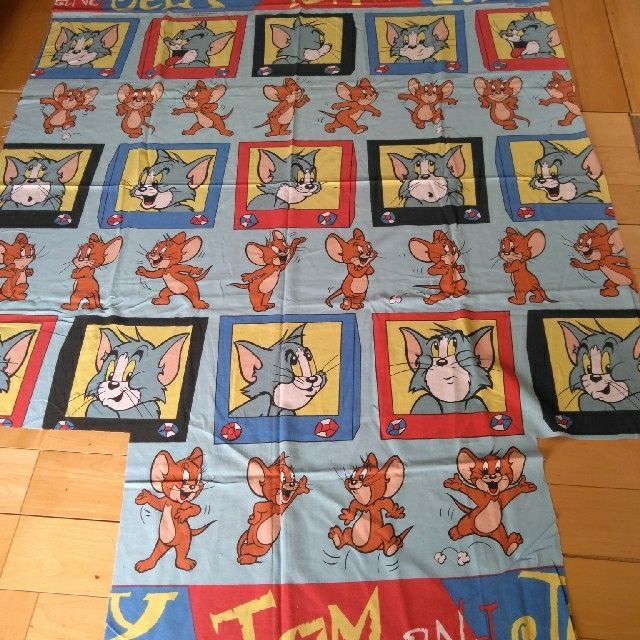 トムジェリ 布団カバー片面☆ビンテージシーツハンドメイド トムジェリ 布団カバー片面☆ビンテージシーツハンドメイド