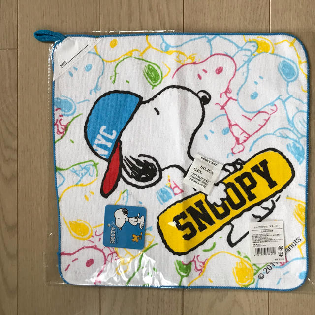 SNOOPY(スヌーピー)のループタオル キッズ/ベビー/マタニティのこども用ファッション小物(その他)の商品写真