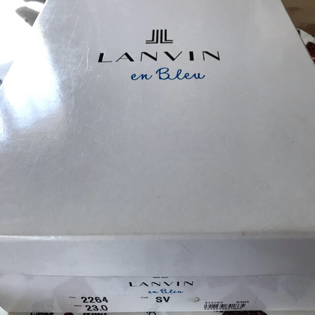 LANVIN en Bleu(ランバンオンブルー)の🌟新品🌟未使用🌟LANVIN23.0 レディースの靴/シューズ(ハイヒール/パンプス)の商品写真