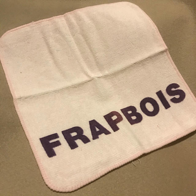 FRAPBOIS(フラボア)のフラボア FRAPBOIS タオルハンカチ ミニタオル レディースのファッション小物(ハンカチ)の商品写真