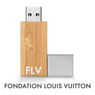 ルイヴィトン(LOUIS VUITTON)のFondation Louis Vuitton USBメモリー 8GB(PC周辺機器)