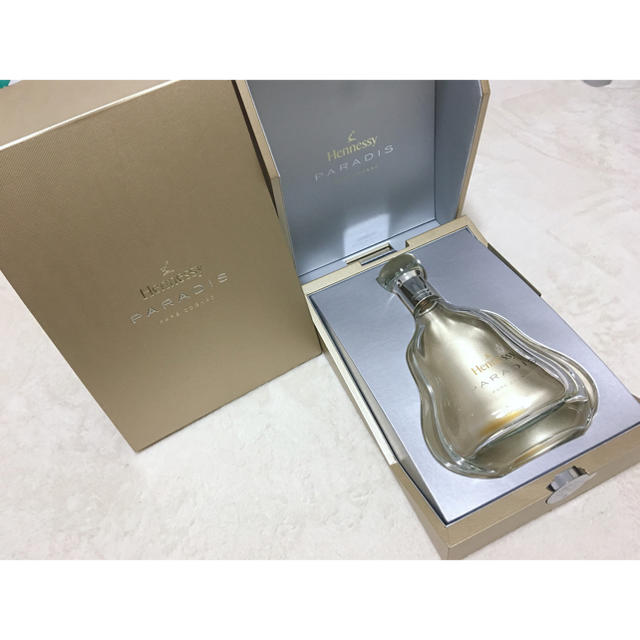 【レア】Hennessy PARADIS 700ml 空き瓶 ケース付