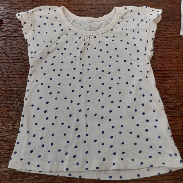 UNIQLO(ユニクロ)の女の子　半袖Tシャツ　100センチ　２枚セット キッズ/ベビー/マタニティのキッズ服女の子用(90cm~)(Tシャツ/カットソー)の商品写真