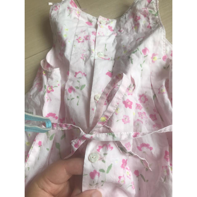 BeBe(ベベ)のBebe ワンピース　90 キッズ/ベビー/マタニティのキッズ服女の子用(90cm~)(ワンピース)の商品写真