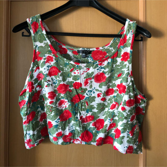 TOPSHOP(トップショップ)のTOP SHOP タンクトップ　花柄フラワー レディースのトップス(タンクトップ)の商品写真