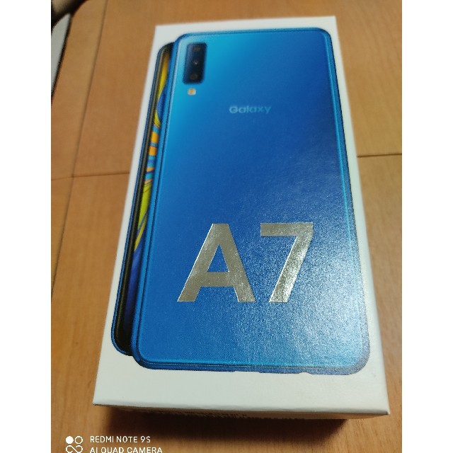 Galaxy A7 ブルー 64 GB SIMフリー