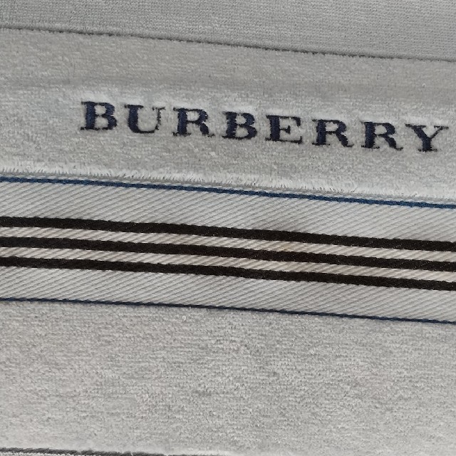 BURBERRY(バーバリー)のバーバリー タオルケット140×190 キッズ/ベビー/マタニティの寝具/家具(タオルケット)の商品写真