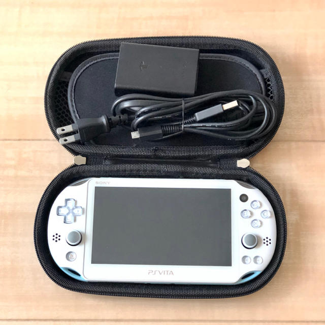 PlayStation Vita（PCH-2000シリーズ） Wi-FiモデルPS_Vita