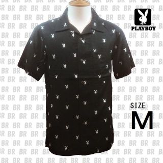 プレイボーイ(PLAYBOY)の新品　Ｍ　PLAYBOY　アロハシャツ　半袖　ブラック　プレイボーイ(シャツ)