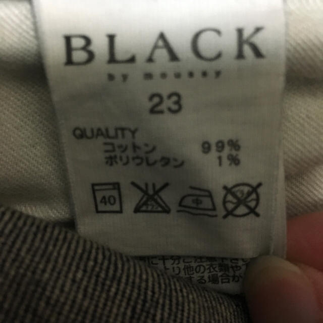 BLACK by moussy(ブラックバイマウジー)のBLACK BY MOUSSY デニム レディースのパンツ(デニム/ジーンズ)の商品写真